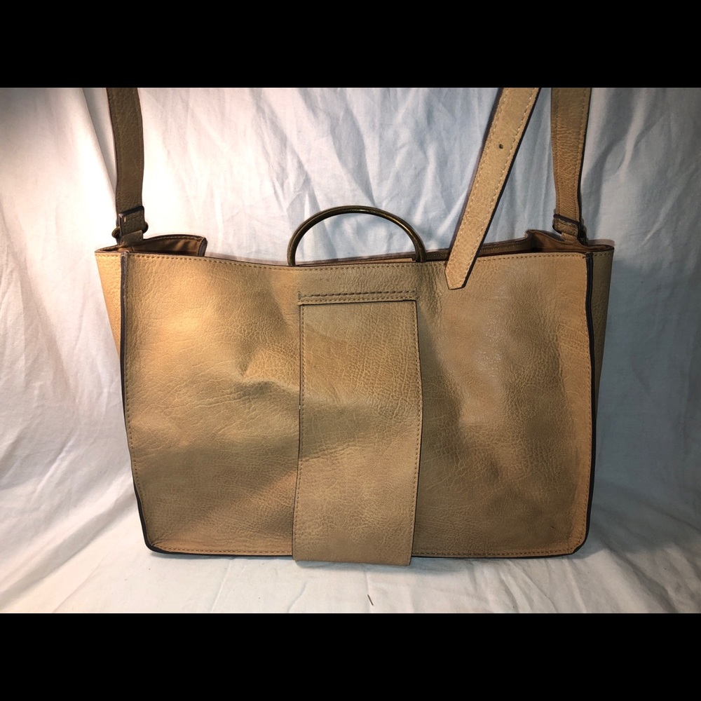 Universal Thread Handbag - Picture 3 of 5